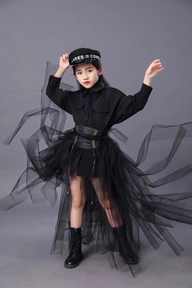 子供の黒のスーツ女の子モデル競争滑走路ファッションキャットウ - Summer Clothing Girl のレビューと価格