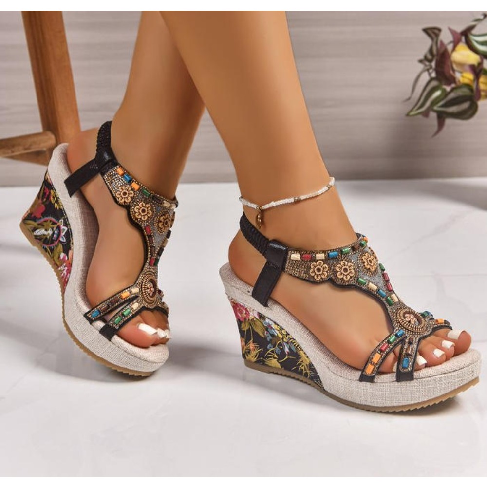女性用レザーサマーファッションウェッジサンダル、大きいサイズ - Summer Clothing Elegant のレビューと価格